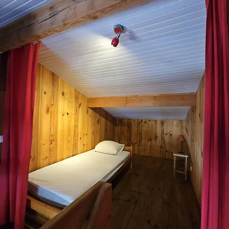 Prázdninový dům Maison Bois Au Coeur De La Foret Du Bassin D'arcachon La Teste-de-Buch